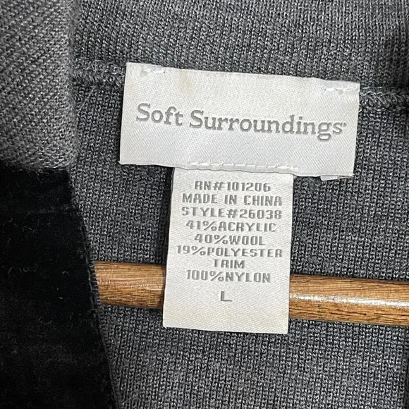 Soft Surroundings Runway Velvet Trim Pullover Tunic Sweater Size Large Gray - Picture 3 of 6